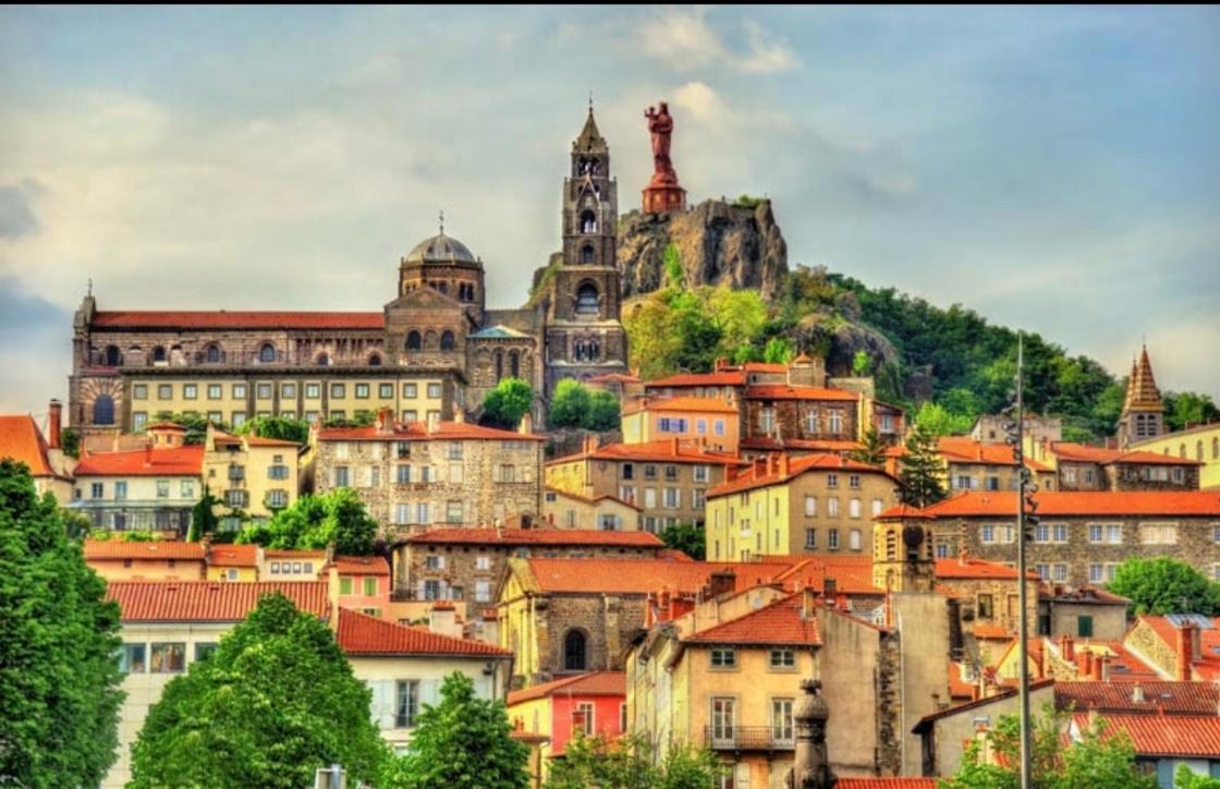 Loft Industriel En Centre Ville Le Puy-en-Velay Kültér fotó